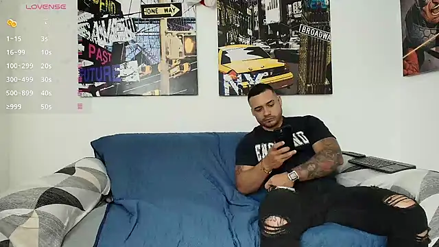 Snapshot of hott_dicks chatting on 19, 12, 2024 hott dicks online show from 19, 12, 2024