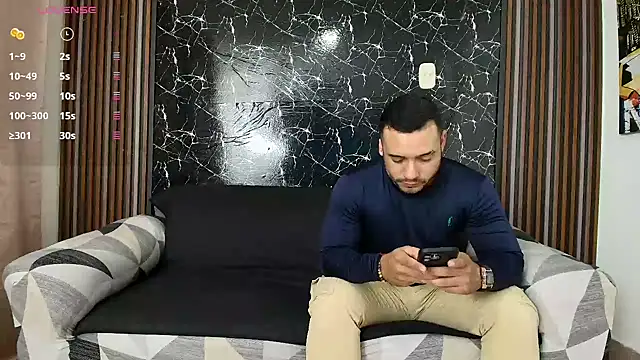 Snapshot of hott_dicks chatting on 12, 2, 2025 hott dicks online show from 12, 2, 2025