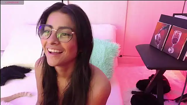 Snapshot of Yues050600 chatting on 17, 2, 2025 Yues050600 online show from 17, 2, 2025