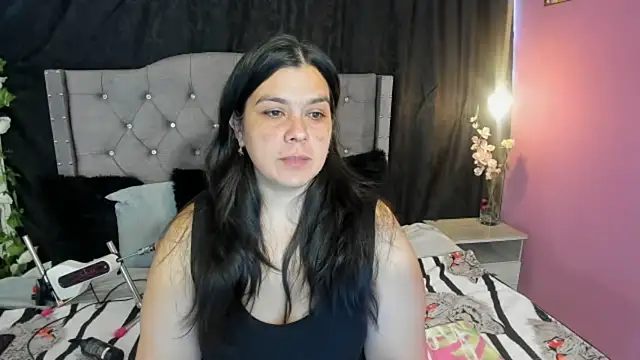 martina foxy  online show from 2, 3, 2025