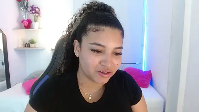 Julia Boobs online show from 12, 10, 2025