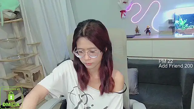 Snapshot of littlemiilk chatting on 18, 5, 2026 littlemiilk online show from 18, 5, 2026