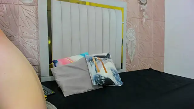Snapshot of Ammy_Connor1 chatting on 22, 10, 2025 Ammy Connor1 online show from 22, 10, 2025
