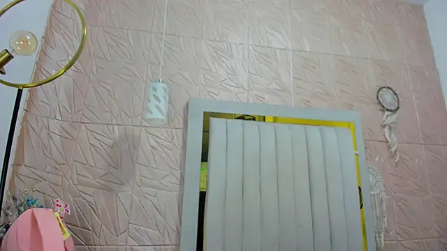 Snapshot of Ammy_Connor1 chatting on 14, 11, 2025 Ammy Connor1 online show from 14, 11, 2025