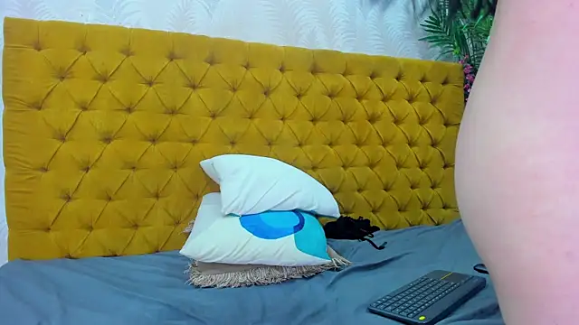 Snapshot of Ammy_Connor1 chatting on 19, 11, 2025 Ammy Connor1 online show from 19, 11, 2025