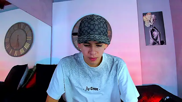 Mike 0233  online show from 22, 1, 2025