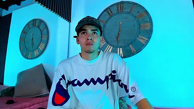 Mike 0233  online show from 2, 2, 2025