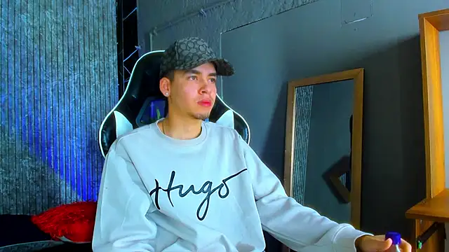 Mike 0233  online show from 11, 3, 2025