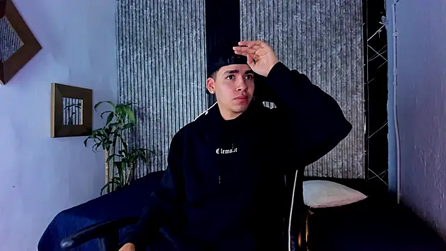 Mike 0233  online show from 9, 9, 2025