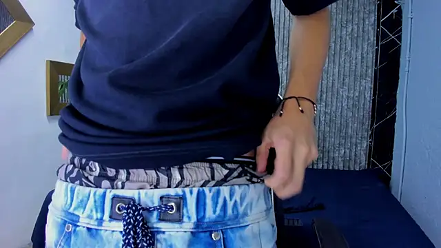 Mike 0233  online show from 13, 11, 2025