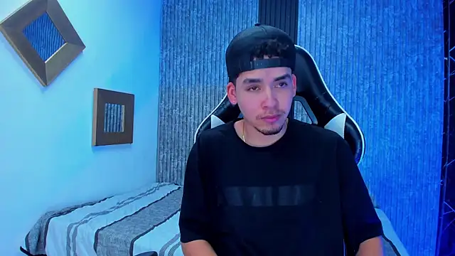 Mike 0233  online show from 8, 1, 2026