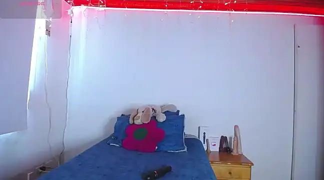 juli05star20 online show from 7, 12, 2024