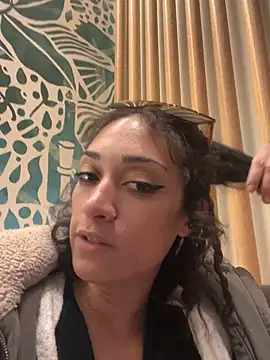 starrynikki online show from 28, 1, 2025