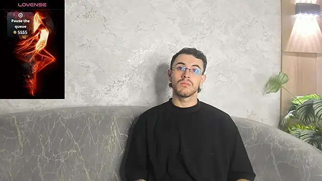 Snapshot of CodyWalkerR chatting on 6, 6, 2026 CodyWalkerR online show from 6, 6, 2026