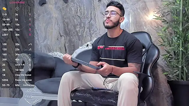 Liam Kleiin online show from 7, 1, 2025