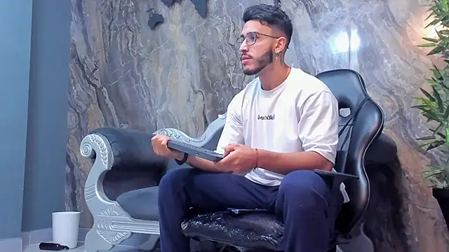 Liam Kleiin online show from 27, 1, 2025