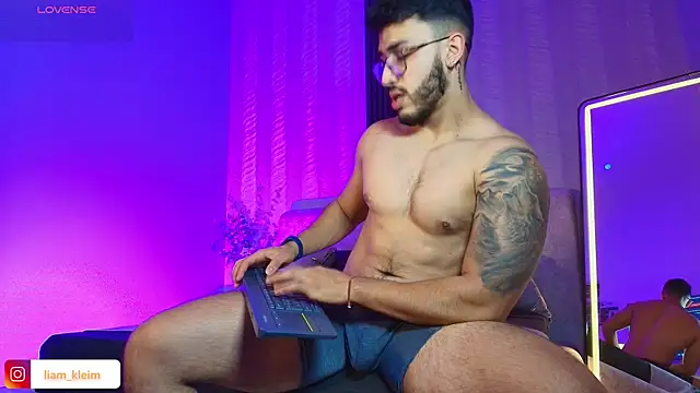 Snapshot of Liam_Kleiin chatting on 21, 5, 2026 Liam Kleiin online show from 21, 5, 2026