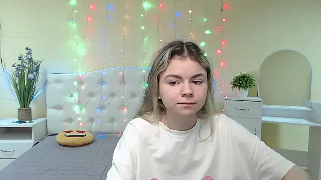 TinaRedly online show from 19, 1, 2025