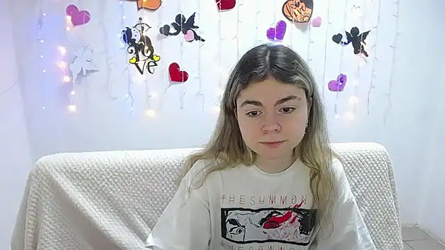 TinaRedly online show from 1, 3, 2025