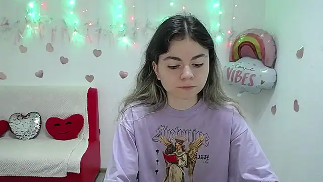 TinaRedly online show from 22, 9, 2025