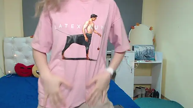 TinaRedly online show from 29, 11, 2025