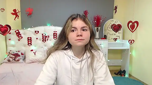 TinaRedly online show from 15, 2, 2026