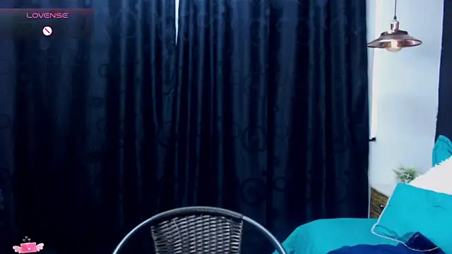 Snapshot of megan_collins96 chatting on 15, 12, 2024 megan collins96 online show from 15, 12, 2024