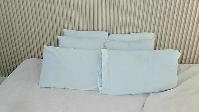 charlottebrowns  online show from 17, 5, 2026