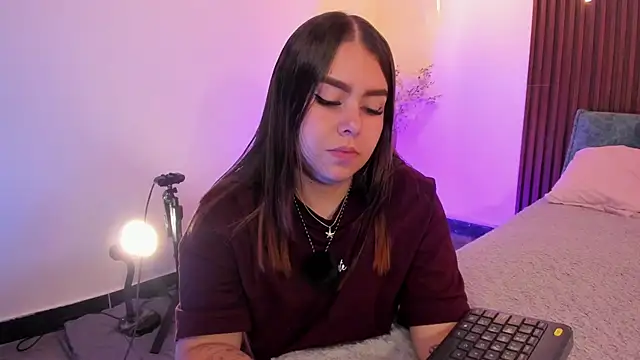 ArianaBaker online show from 13, 2, 2026