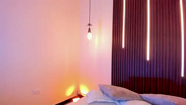 ArianaBaker online show from 4, 4, 2026