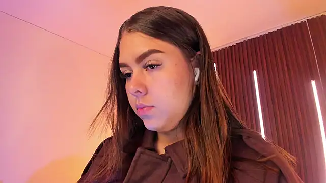 ArianaBaker online show from 9, 4, 2026