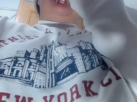 WhorePISSsquirt online show from 12, 3, 2026