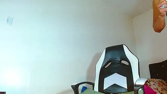 bellatrixx 69 online show from 3, 1, 2025