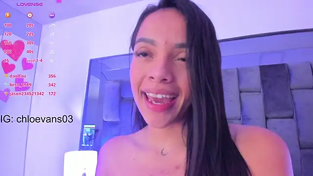 Chloe evans   online show from 20, 3, 2025