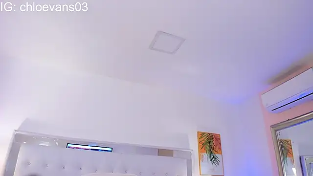 Chloe evans   online show from 13, 1, 2026