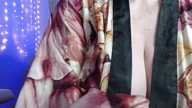 missdaniels online show from 14, 2, 2025