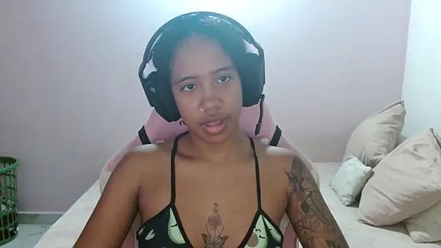 Snapshot of TiffanyRoouse chatting on 14, 12, 2024 TiffanyRoouse online show from 14, 12, 2024