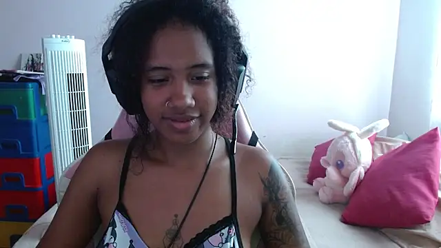 Snapshot of TiffanyRoouse chatting on 1, 3, 2025 TiffanyRoouse online show from 1, 3, 2025