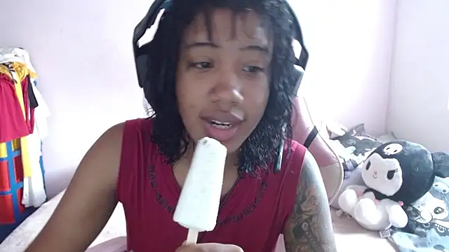 Snapshot of TiffanyRoouse chatting on 4, 10, 2025 TiffanyRoouse online show from 4, 10, 2025