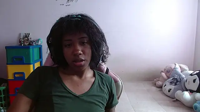 Snapshot of TiffanyRoouse chatting on 18, 10, 2025 TiffanyRoouse online show from 18, 10, 2025