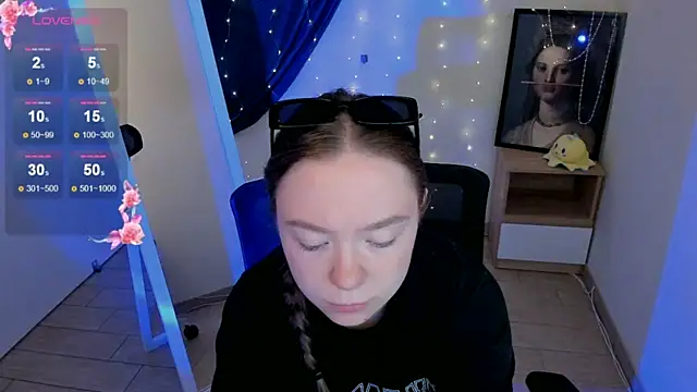 Florence meow online show from 24, 6, 2026