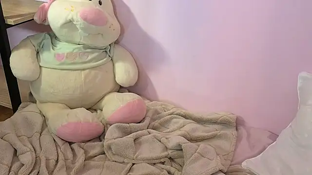 Snapshot of ELLIEJAY chatting on 17, 10, 2025 ELLIEJAY online show from 17, 10, 2025