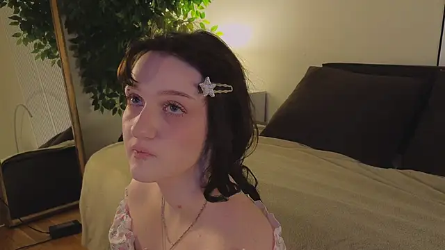 Snapshot of ELLIEJAY chatting on 16, 11, 2025 ELLIEJAY online show from 16, 11, 2025