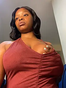 Snapshot of SexxyLunar chatting on 7, 2, 2025 SexxyLunar online show from 7, 2, 2025