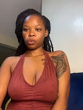 Snapshot of SexxyLunar chatting on 6, 3, 2025 SexxyLunar online show from 6, 3, 2025