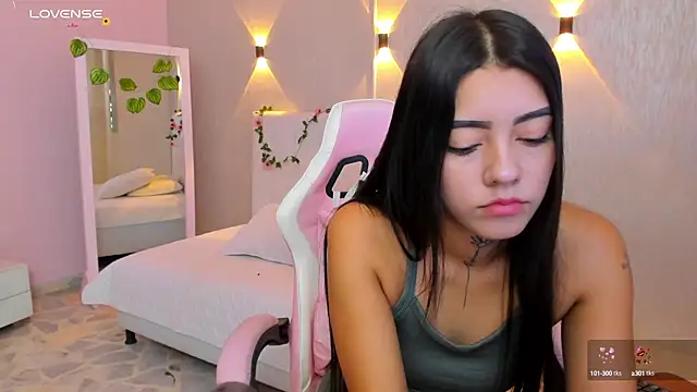 miagomezweb1 online show from 23, 1, 2025