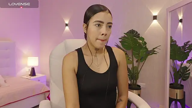 miagomezweb1 online show from 11, 10, 2025