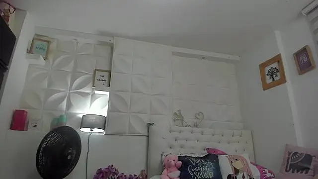 Ammy Queen online show from 9, 2, 2025