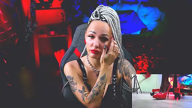 MonicaMaxwel online show from 15, 2, 2025