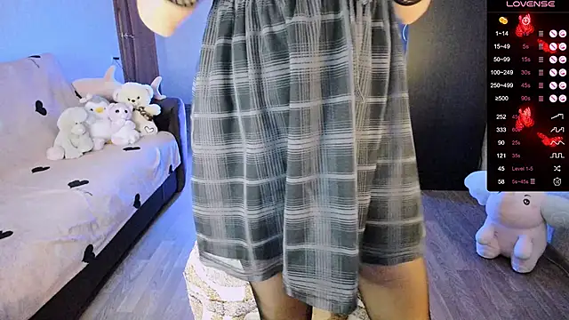 Snapshot of shimizyre___ chatting on 19, 10, 2025 shimizyre online show from 19, 10, 2025